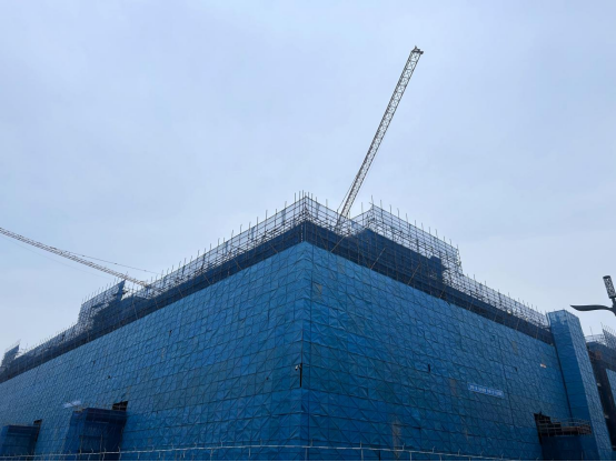 两个月封顶 城投集团完成京东智能制造产业园创芯大厦主体建设